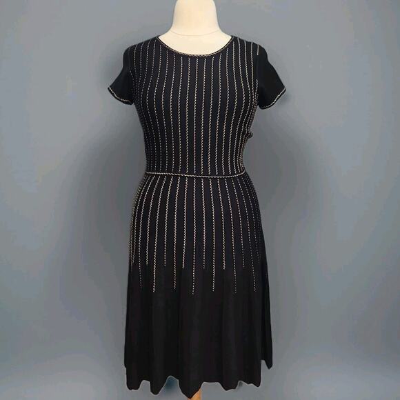 Gabby Skye Dresses & Skirts - Gabby Skye Large Sweater Dress Short Sleeve Fit Flare Cozy Soft